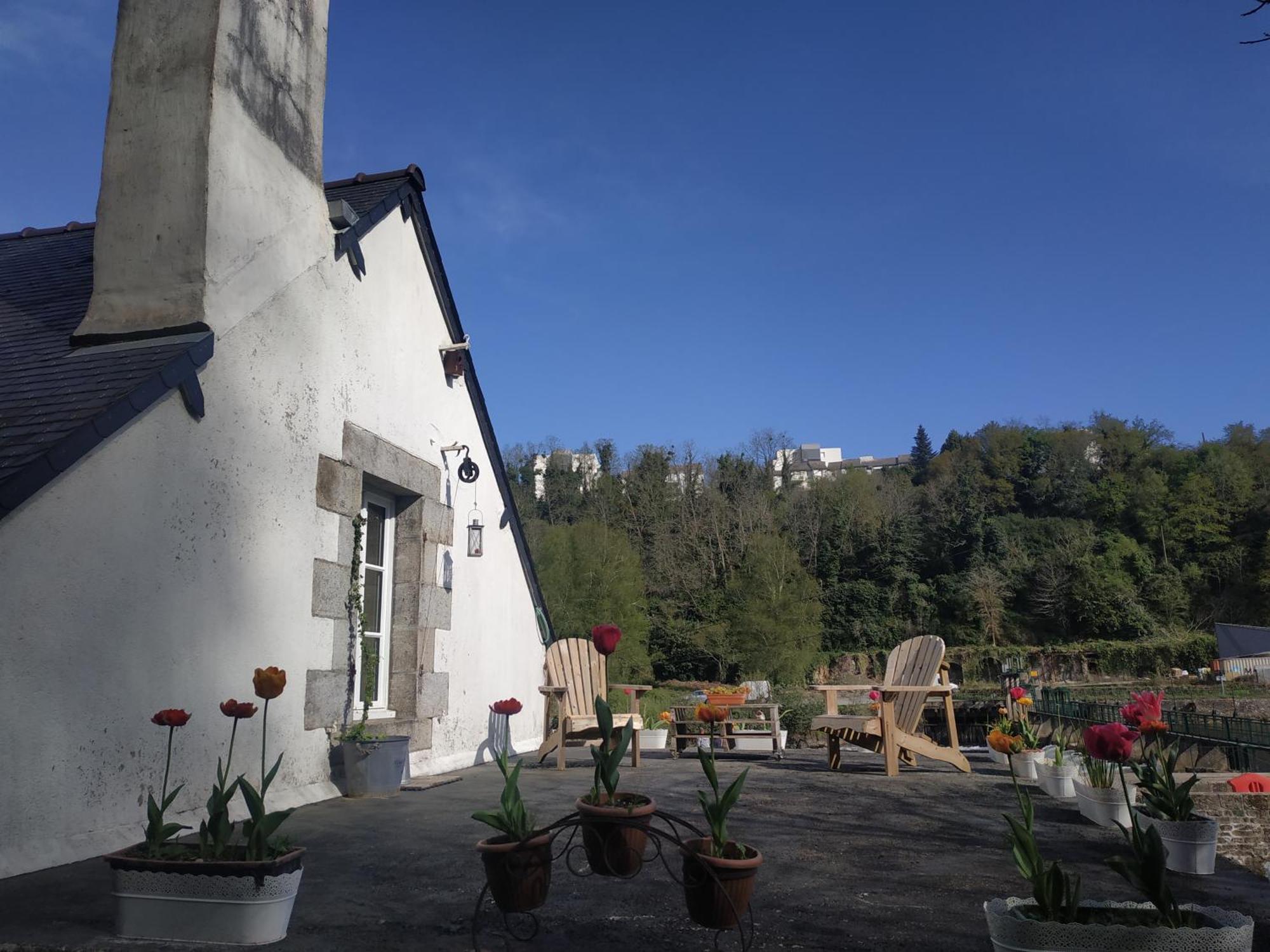 엔봉 Chambre D'Hotes Dans Maison Eclusiere B&B 외부 사진